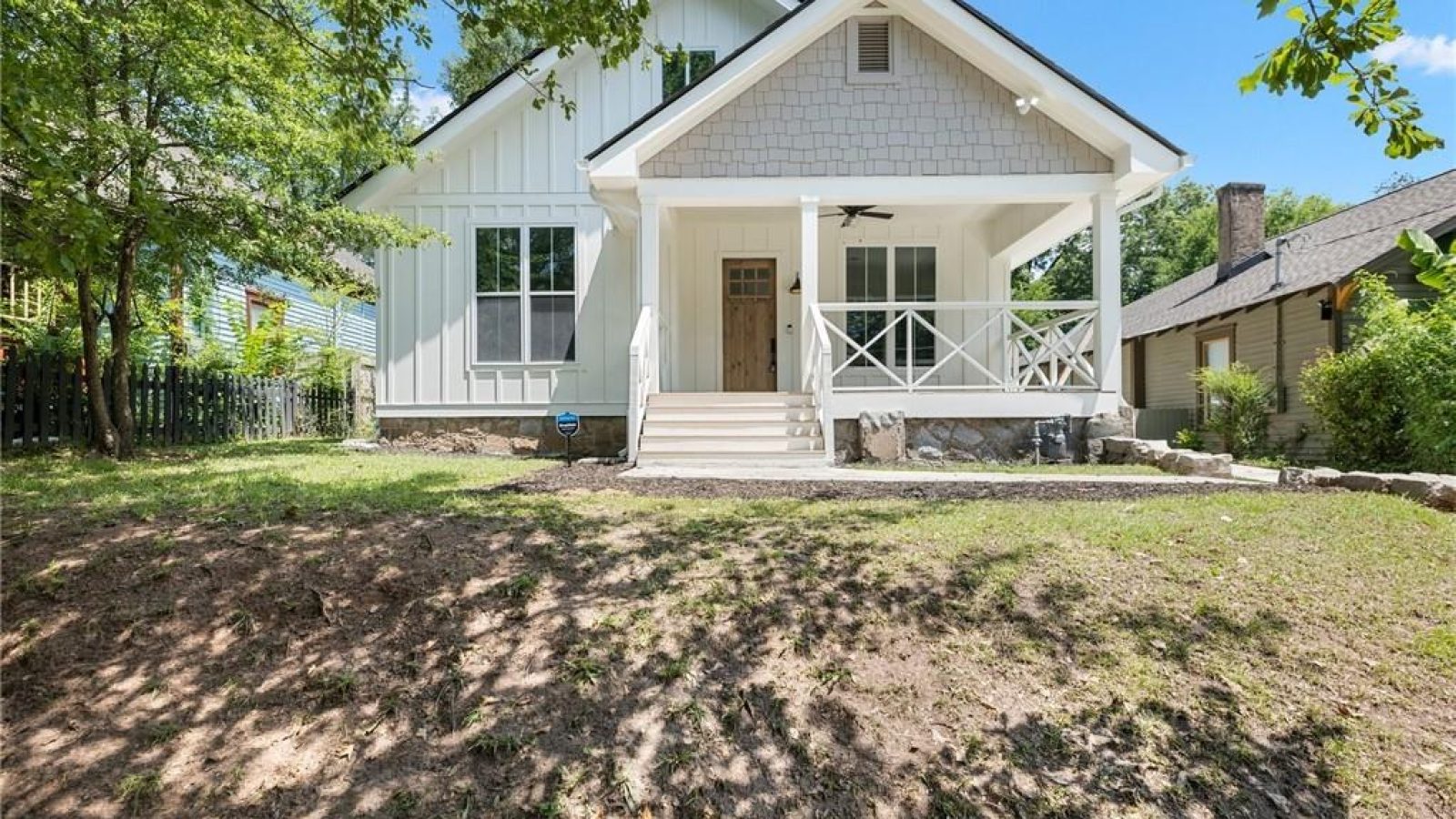 Front elevation of the Dill custom home by VIBE Luxury Homes
